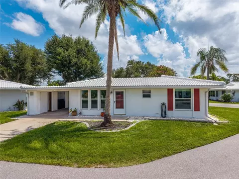 541 Circlewood Dr #R9, Venice, FL 34293