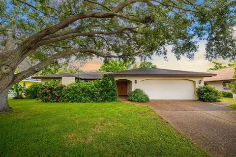 3640 Aster Dr, Sarasota, FL 34233