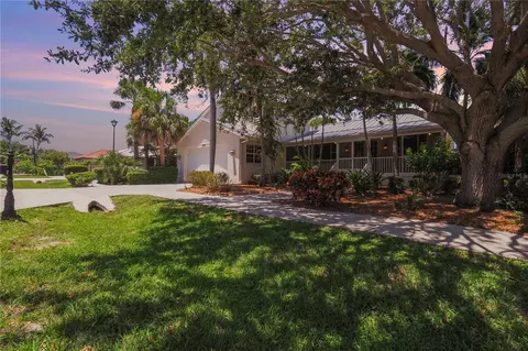 304 Tortuga Dr, Nokomis, FL 34275