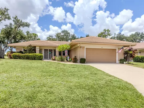 1197 Willow Springs Dr, Venice, FL 34293