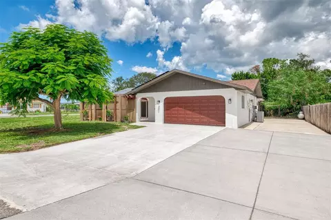 1630 Porpoise Rd, Venice, FL 34293