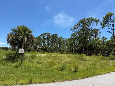 109 Hawk Dr, Rotonda West, FL 33947
