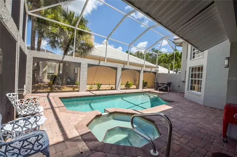 Exterior - 404 Cardiff Rd, Venice, FL 34293 photo 8 of 15