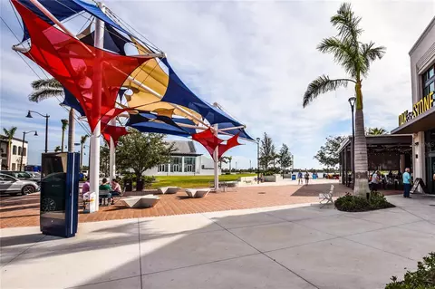 Exterior - 404 Cardiff Rd, Venice, FL 34293 photo 15 of 15