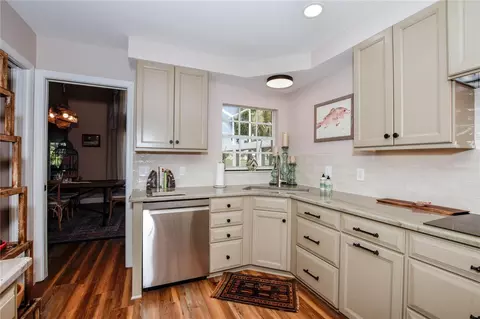 Kitchen - 404 Cardiff Rd, Venice, FL 34293 photo 2 of 3