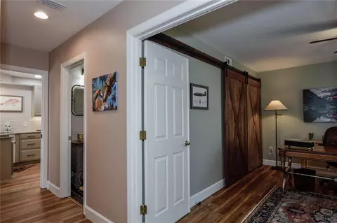 Entry Way - 404 Cardiff Rd, Venice, FL 34293 photo 4 of 5