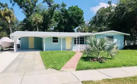564 W Seminole Dr, Venice, FL 34293