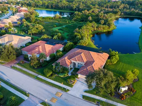 218 Pesaro Dr, North Venice, FL 34275