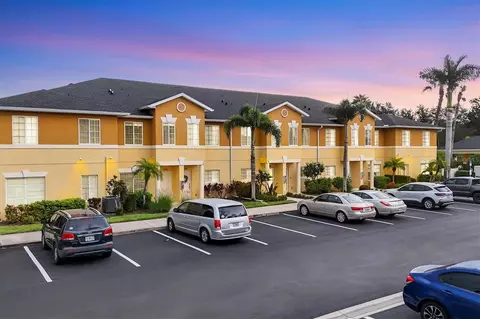 12950 Tigers Eye Dr, Venice, FL 34292
