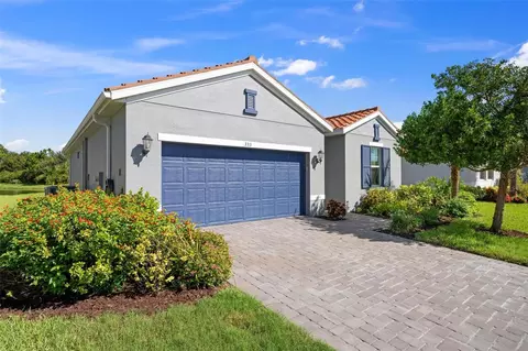 333 Daylily Blvd, Nokomis, FL 34275
