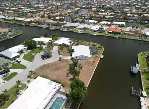 571 Belvedere Ct, Punta Gorda, FL 33950