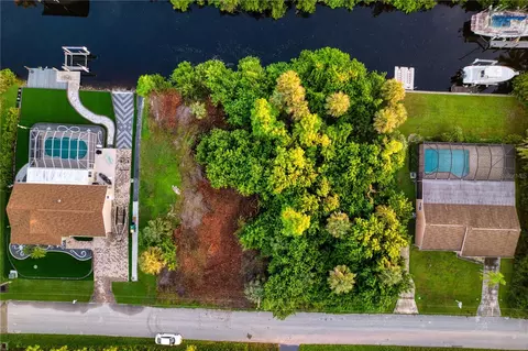 18522 Ayrshire Cir, Port Charlotte, FL 33948