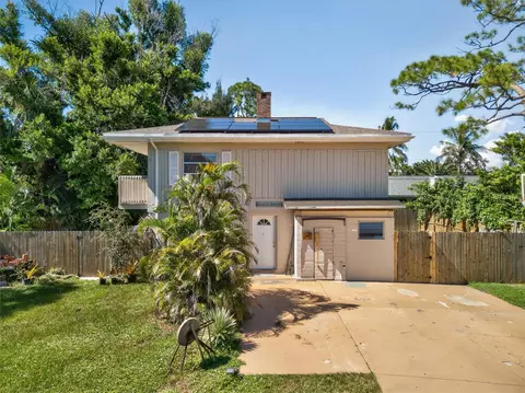 5075 Lemon Bay Dr, Venice, FL 34293