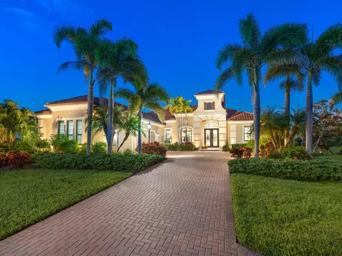 10990 Pentas Royale Ct, Englewood, FL 34223