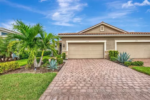 11754 Sistine Ln, Venice, FL 34293