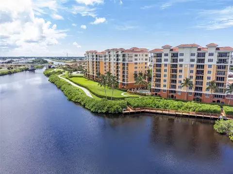 147 Tampa Ave E #202, Venice, FL 34285
