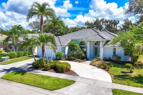 1104 Hoover St, Nokomis, FL 34275