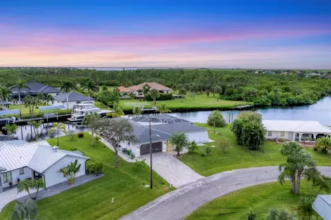19399 Abhenry Cir, Port Charlotte, FL 33948