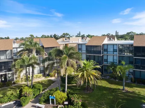 618 Bird Bay Dr S #313, Venice, FL 34285