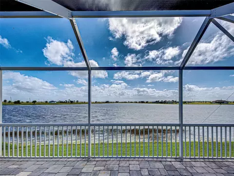 27 Meadowlark Ln, Placida, FL 33946