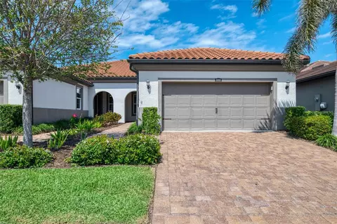 11810 Tapestry Ln, Venice, FL 34293