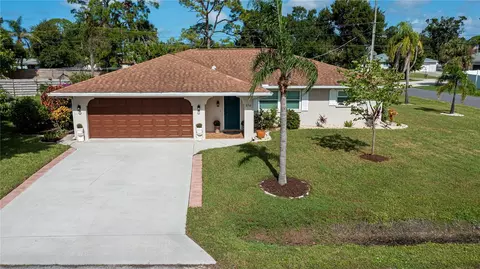370 Crane Rd, Venice, FL 34293