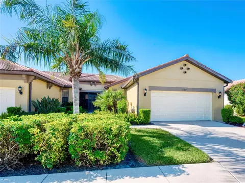 11187 Campazzo Dr, Venice, FL 34292