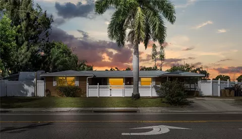 2920 Mcintosh Rd, Sarasota, FL 34232
