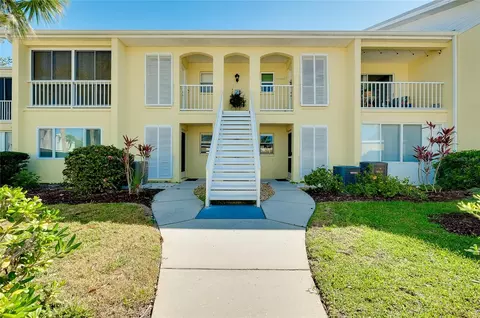410 Cerromar Cir S #240, Venice, FL 34293