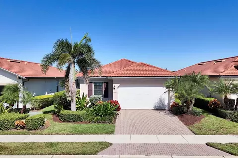 10424 Crooked Creek Dr, Venice, FL 34293