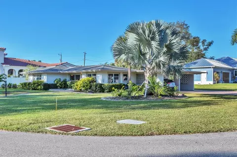 309 Park Blvd N, Venice, FL 34285