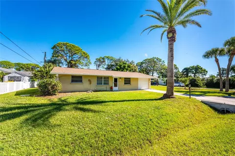 3565 Sterling Rd, Venice, FL 34293