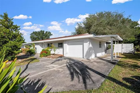 429 Glen Oak Rd, Venice, FL 34293