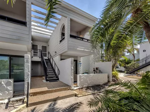1555 Tarpon Center Dr #203, Venice, FL 34285