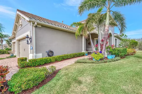 11409 Okaloosa Dr, Venice, FL 34293