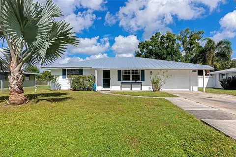 4221 Alna Way, Sarasota, FL 34232