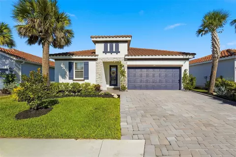 341 Daylily Blvd, Nokomis, FL 34275