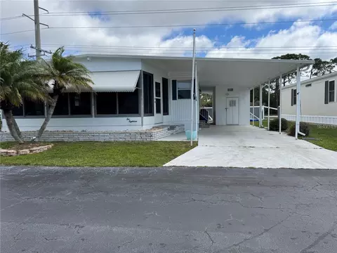 218 Palm Air Dr, Osprey, FL 34229