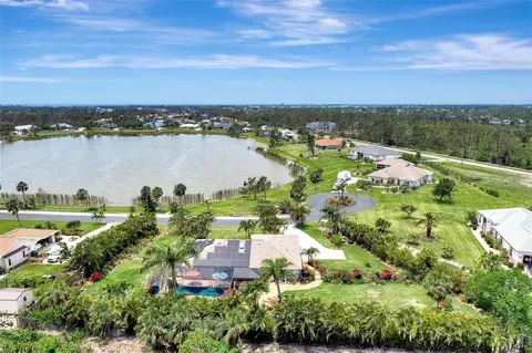 8170 Casa De Meadows Dr, Englewood, FL 34224