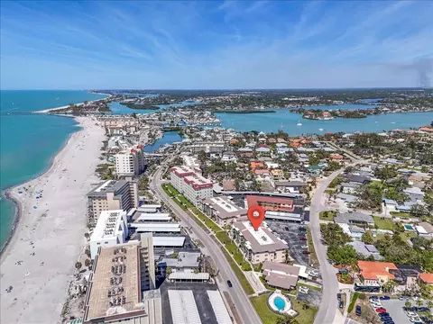 200 The Esplanade N #B3, Venice, FL 34285