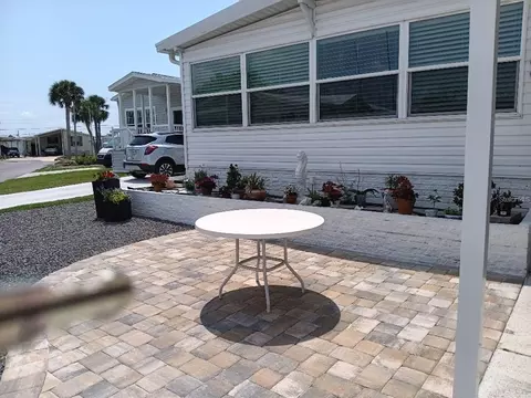 769 N Green Cir, Venice, FL 34285