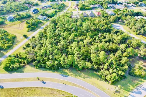 102 Antilla Dr, Rotonda West, FL 33947