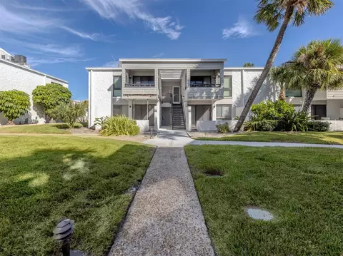 1555 Tarpon Center Dr #140, Venice, FL 34285