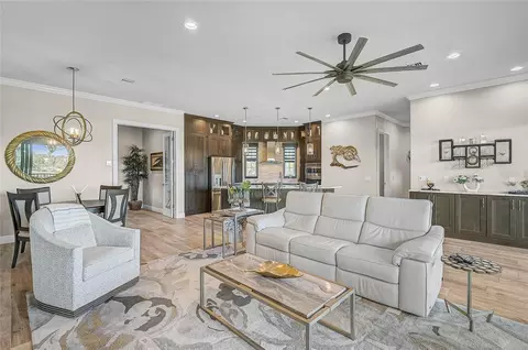 Living - 205 E Venice Ave, Venice, FL 34285 photo 4 of 7
