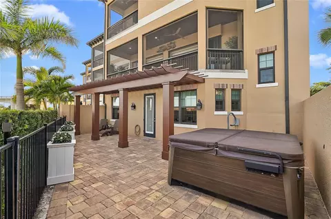 Exterior - 205 E Venice Ave, Venice, FL 34285 photo 13 of 21