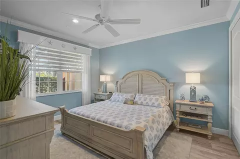 Bedroom - 205 E Venice Ave, Venice, FL 34285 photo 1 of 8