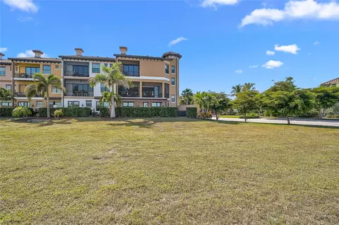 Exterior - 205 E Venice Ave, Venice, FL 34285 photo 16 of 21
