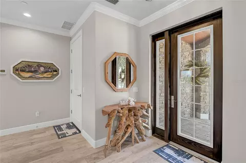 Entry Way - 205 E Venice Ave, Venice, FL 34285 photo 3 of 6