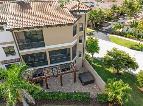 Exterior - 205 E Venice Ave, Venice, FL 34285 photo 21 of 21
