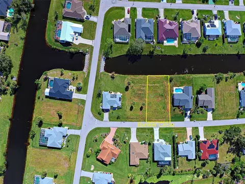 5 Bunker Cir, Rotonda West, FL 33947